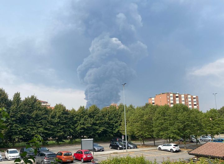 Incendio a San Giuliano Milanese